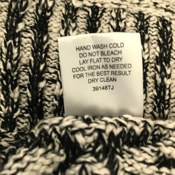 Romeo + Juliet Couture Cardigan Sweater - Picture 7 of 7